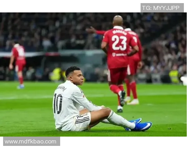 西甲争冠形势骤变前两名仅差一分姆巴佩追平C罗传奇纪录